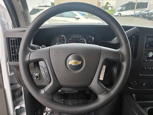 Used 2025 Chevrolet Express 2500 w/ Driver Convenience Package RWD image 9