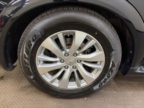 Used 2016 INFINITI QX80 Limited w/ All Season Package image 38