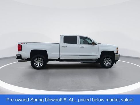 Used 2019 Chevrolet Silverado 2500 LTZ w/ Duramax Plus Package AWD/4WD image 9