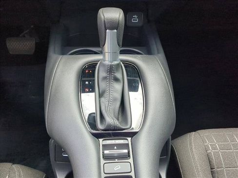 Used 2024 Honda HR-V LX image 12