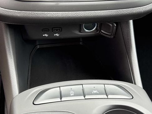 New 2026 Buick Envista Sport Touring FWD image 22