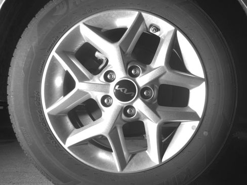 Used 2025 Kia Soul LX w/ LX Technology Package image 15