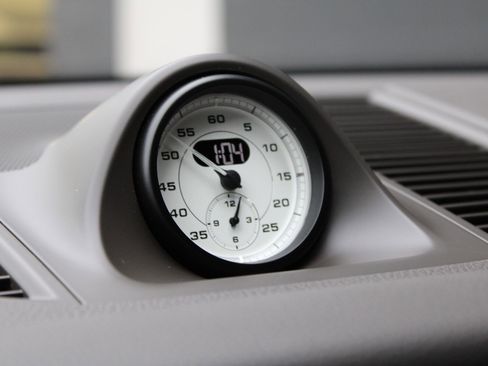 Used 2023 Porsche Macan S image 22