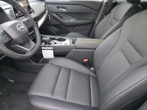 New 2026 Nissan Rogue SV w/ SV Premium Package FWD image 27