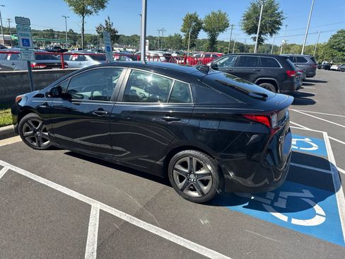 Used 2019 Toyota Prius Limited FWD image 4