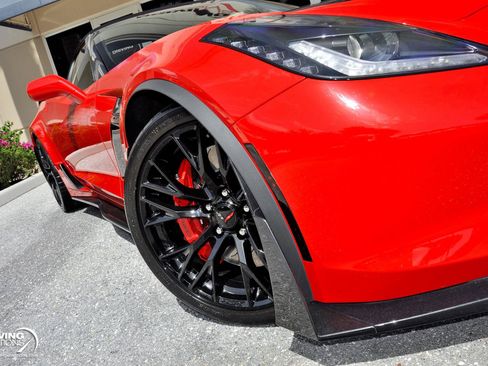 Used 2019 Chevrolet Corvette Z06 RWD image 14