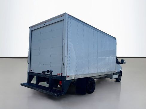 Used 2019 Mercedes-Benz Sprinter 170 image 3