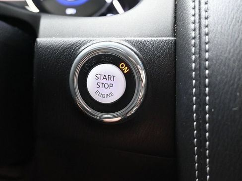 Used 2016 INFINITI QX80 4WD w/ Driver's Assistance Package image 19