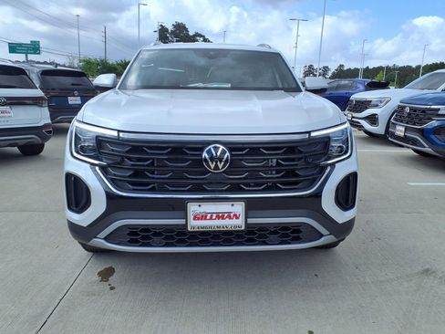 New 2026 Volkswagen Atlas Cross Sport SE AWD/4WD image 2
