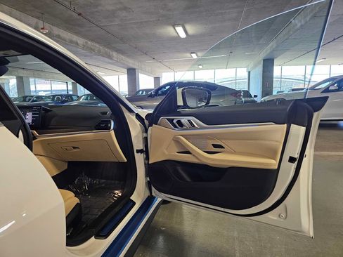 Used 2023 BMW i4 eDrive35 RWD image 32