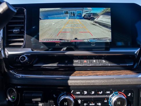 Used 2024 GMC Sierra 2500 SLE w/ SLE Value Package; image 23