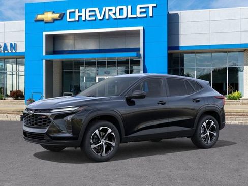 New 2026 Chevrolet Trax RS w/ Driver Confidence Package FWD image 2