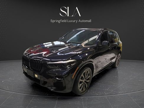 Used 2022 BMW X5 xDrive40i w/ M Sport Package AWD/4WD image 4