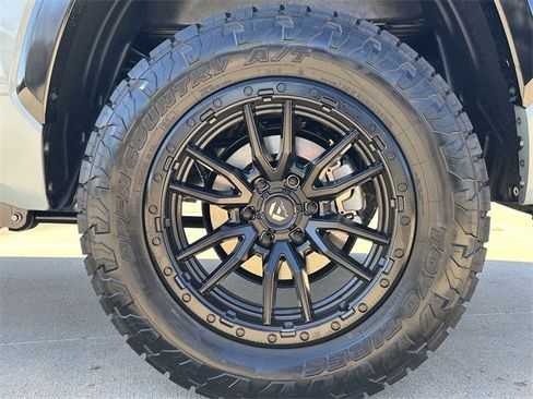 New 2026 Toyota Tundra Platinum image 9