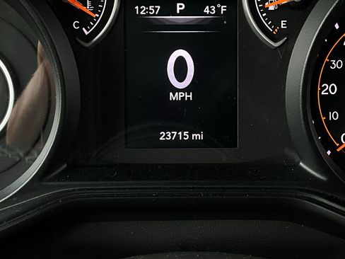 Used 2025 Jeep Wrangler Sport S image 35