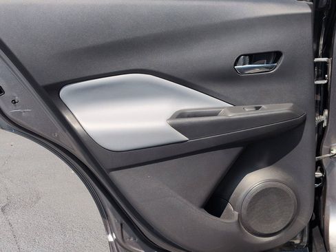Used 2023 Nissan Kicks SR w/ SR Premium Package FWD image 28