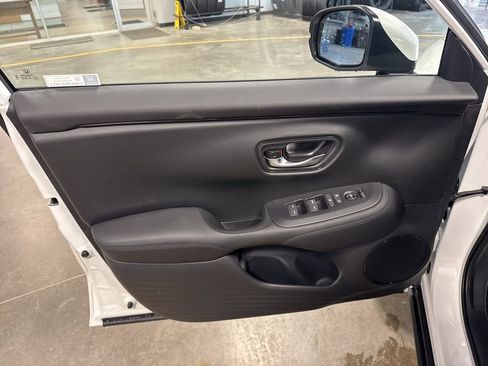 New 2026 Honda HR-V LX image 19