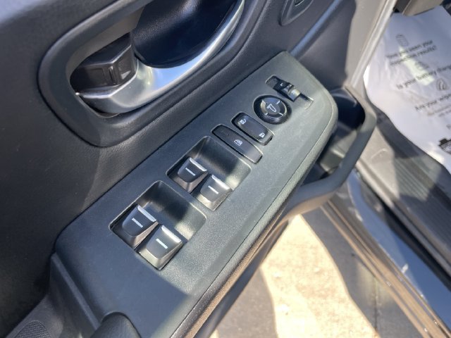 Used 2025 Honda Pilot EX-L image 12