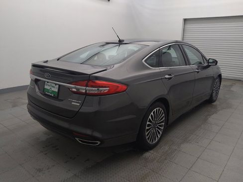 Used 2017 Ford Fusion Titanium image 9