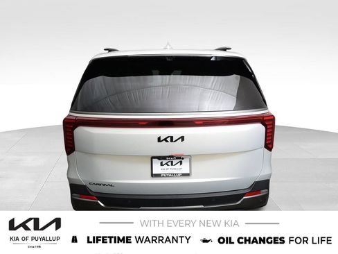 New 2026 Kia Carnival SX Prestige FWD image 6
