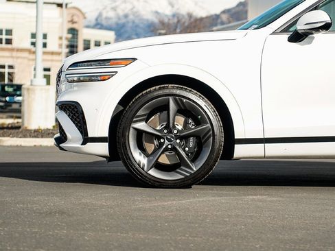 Used 2026 Genesis GV70 3.5T Sport Prestige image 8