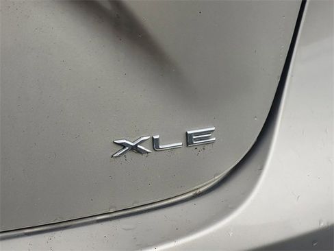 Used 2015 Toyota Avalon XLE Touring image 5