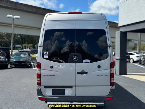 Used 2016 Mercedes-Benz Sprinter 2500 image 4