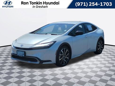 Used 2024 Toyota Prius Prime FWD image 1