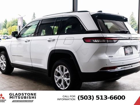 Used 2023 Jeep Grand Cherokee Limited AWD/4WD image 5