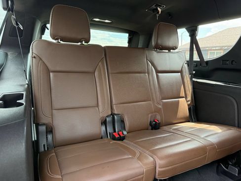 Used 2021 Chevrolet Suburban High Country AWD/4WD image 26