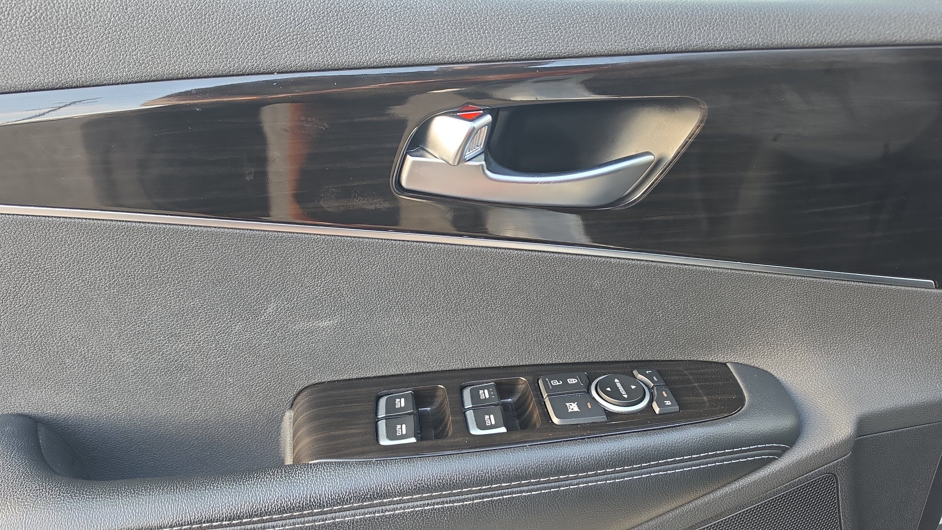 Used 2019 Kia Sorento EX w/ EX Touring Package FWD image 11