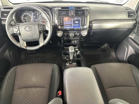 Used 2021 Toyota 4Runner TRD Off-Road image 10