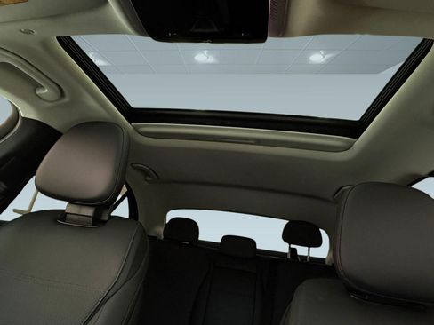 Certified 2024 Mercedes-Benz C 300 Sedan image 13