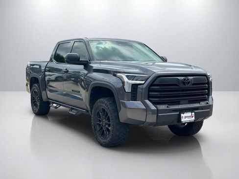 Used 2023 Toyota Tundra SR5 AWD/4WD image 3