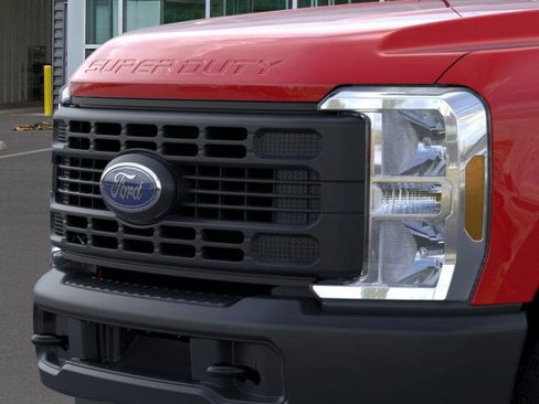 New 2026 Ford F250 XL w/ Camper Package image 17