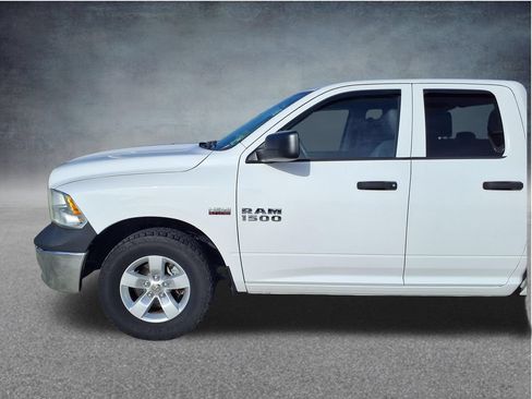 Used 2015 RAM 1500 Tradesman w/ Exterior Appearance Group RWD image 18