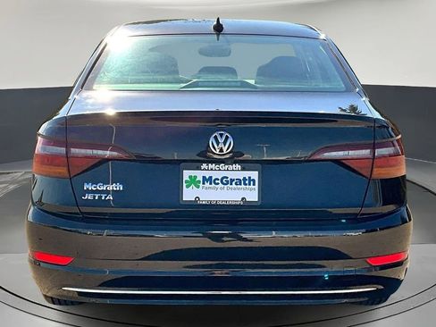 Used 2019 Volkswagen Jetta SEL w/ Cold Weather Package image 5