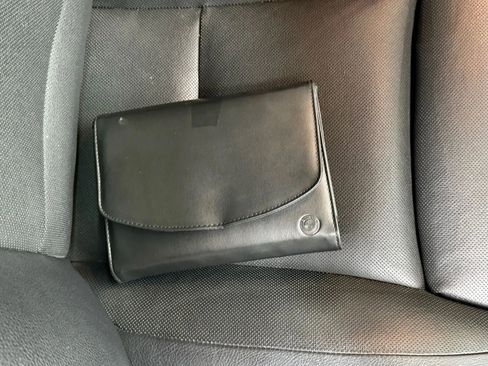 Used 2015 BMW 740Li xDrive image 35