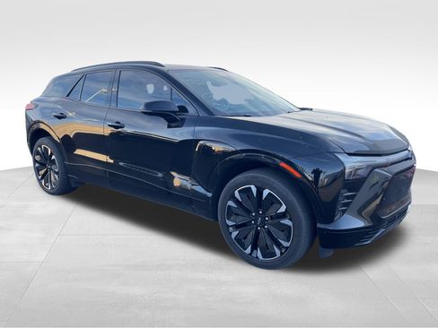 Used 2024 Chevrolet Blazer EV RS AWD/4WD image 3