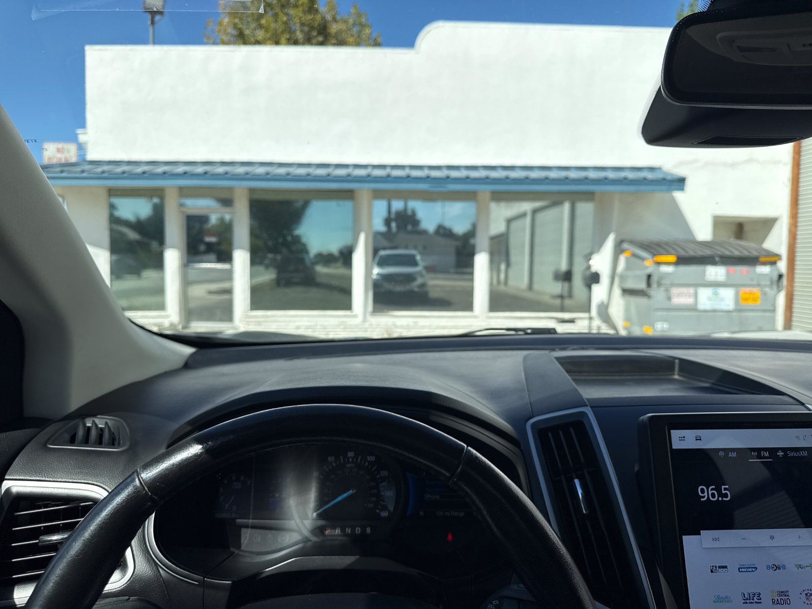 Used 2023 Ford Edge SEL AWD/4WD image 13