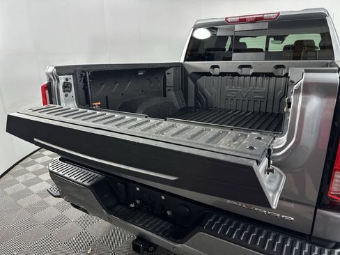 Used 2025 GMC Sierra 1500 Denali Ultimate image 10