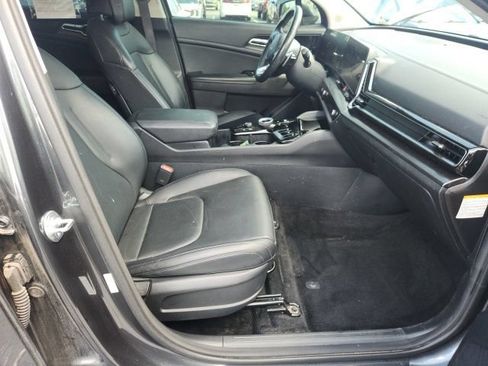 Used 2023 Kia Sportage EX AWD/4WD image 15