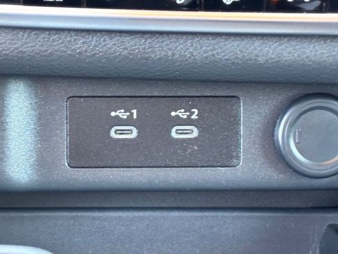 Used 2025 Nissan Rogue SV FWD image 22