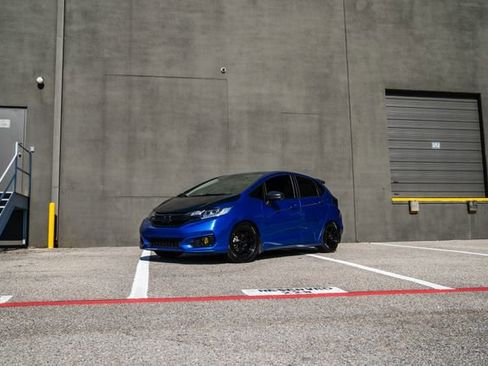 Used 2018 Honda Fit EX image 32