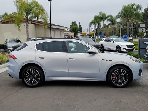 Used 2023 Maserati Grecale GT AWD/4WD image 5