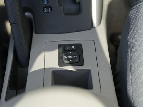 Used 2008 Toyota RAV4 Limited AWD/4WD image 44