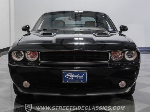 Used 2012 Dodge Challenger R/T image 17