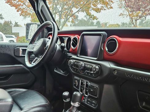 Used 2021 Jeep Wrangler Unlimited Rubicon image 12