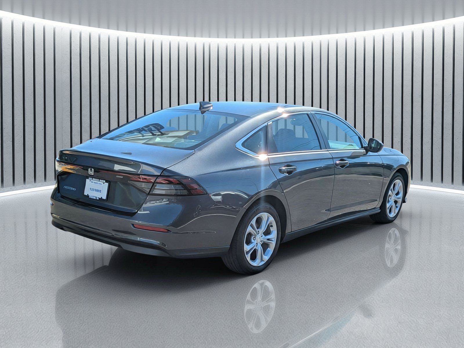 Certified 2025 Honda Accord LX image 5