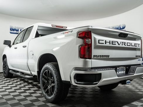 New 2026 Chevrolet Silverado 1500 Custom w/ Turbomax Blackout Package image 4